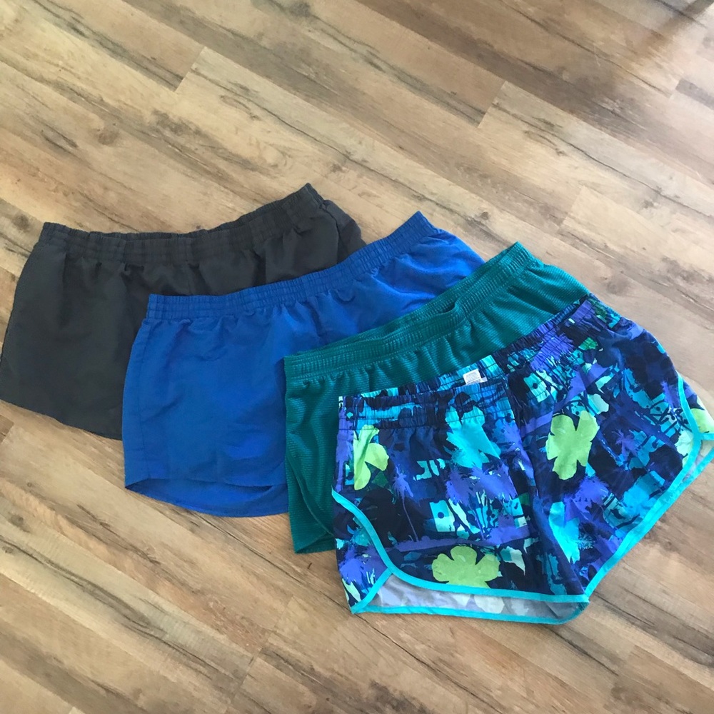 4 XXL shorts
